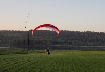 Peters Landung auf Björns Feld